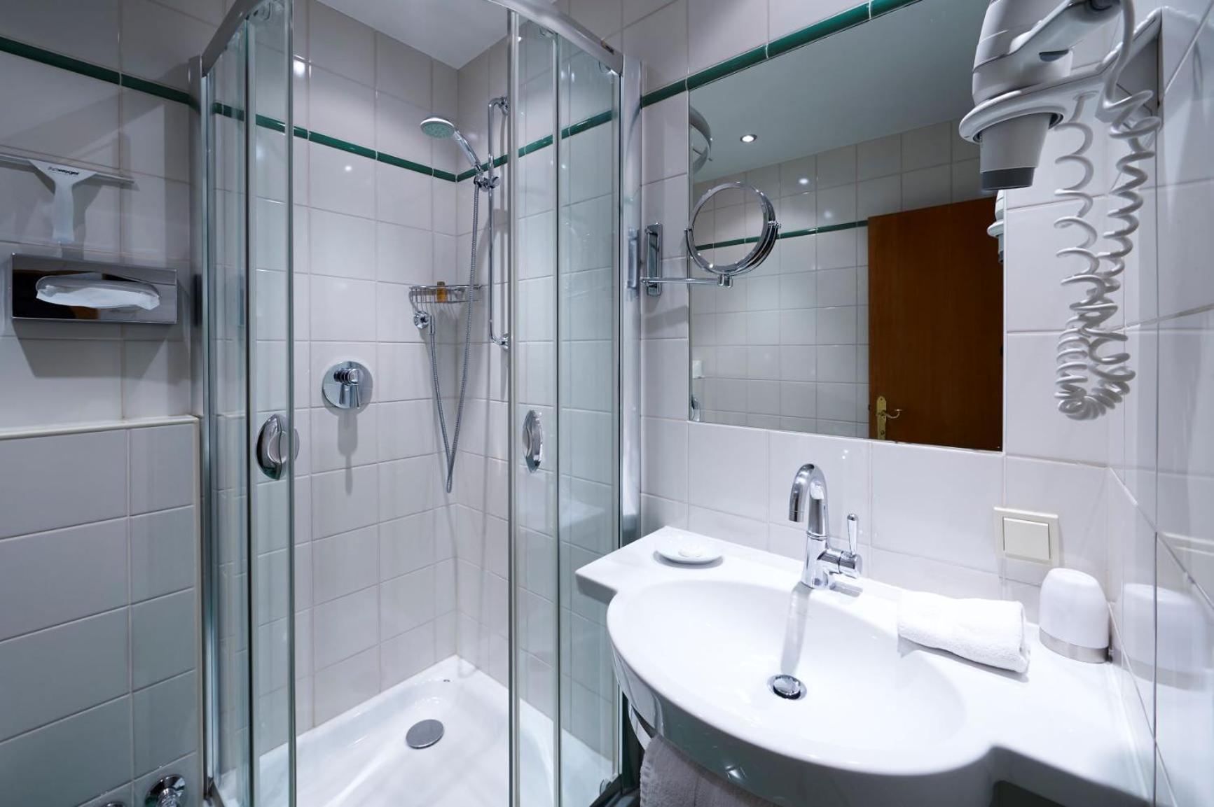 Hotel Gasthof Brandstaetter Σάλτσμπουργκ Δωμάτιο φωτογραφία